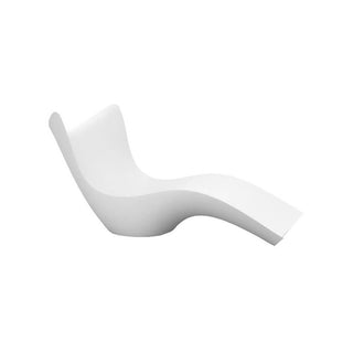 Vondom Surf sunlounger polyethylene by Karim Rashid Vondom White - Buy now on ShopDecor - Discover the best products by VONDOM design