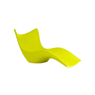 Vondom Surf sunlounger polyethylene by Karim Rashid Vondom Pistachio - Buy now on ShopDecor - Discover the best products by VONDOM design